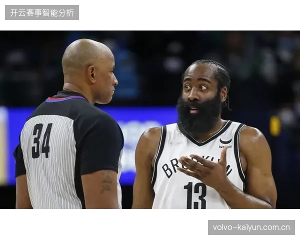 穆西亚拉将通过中路持球推进,重点打击科特迪瓦防守型中场的覆盖盲区 穆西亚拉将通过中路持球推进,重点打击科特迪瓦防守型中场的覆盖盲区